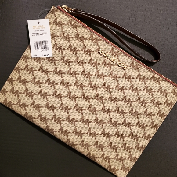 Michael Kors Jet Set Travel Clutch Wristlet - Picture 1 of 8